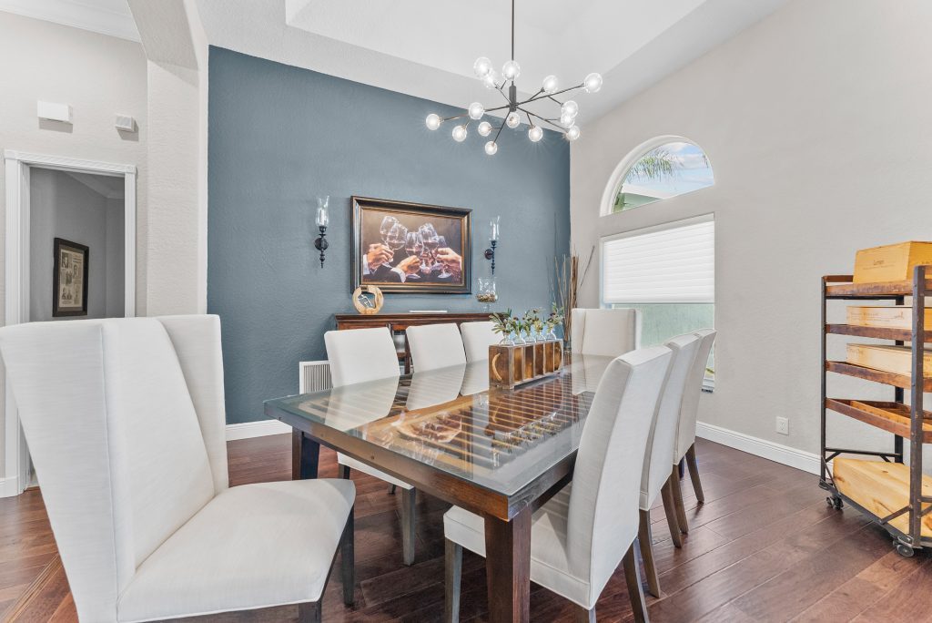 Dining room in palm beach